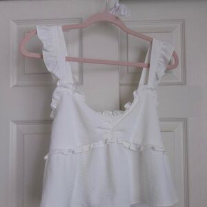 Timing Cream Sleeveless Blouse